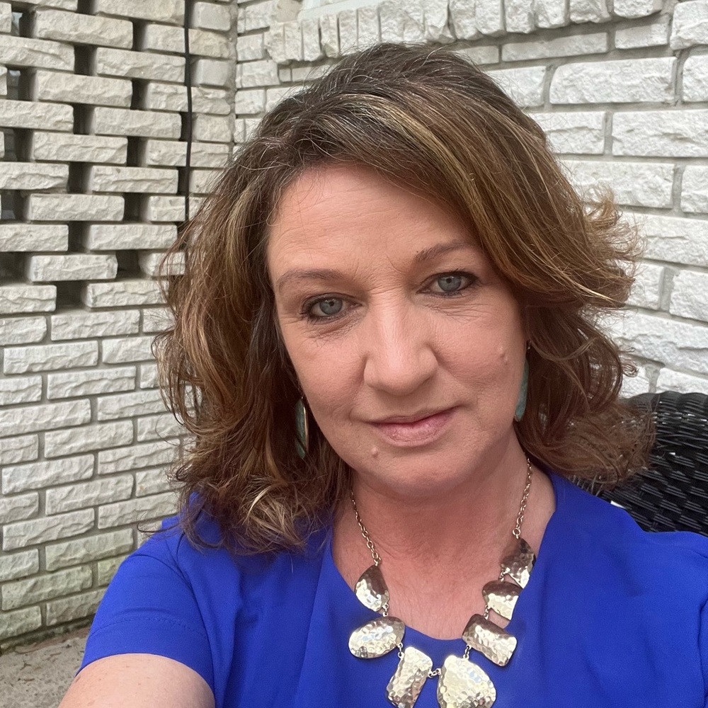 Meet your Posher, Angela